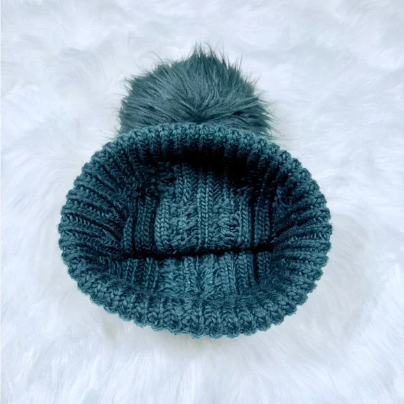 The North Face Oh Mega Fur Pom Beanie - Picture 7 of 7